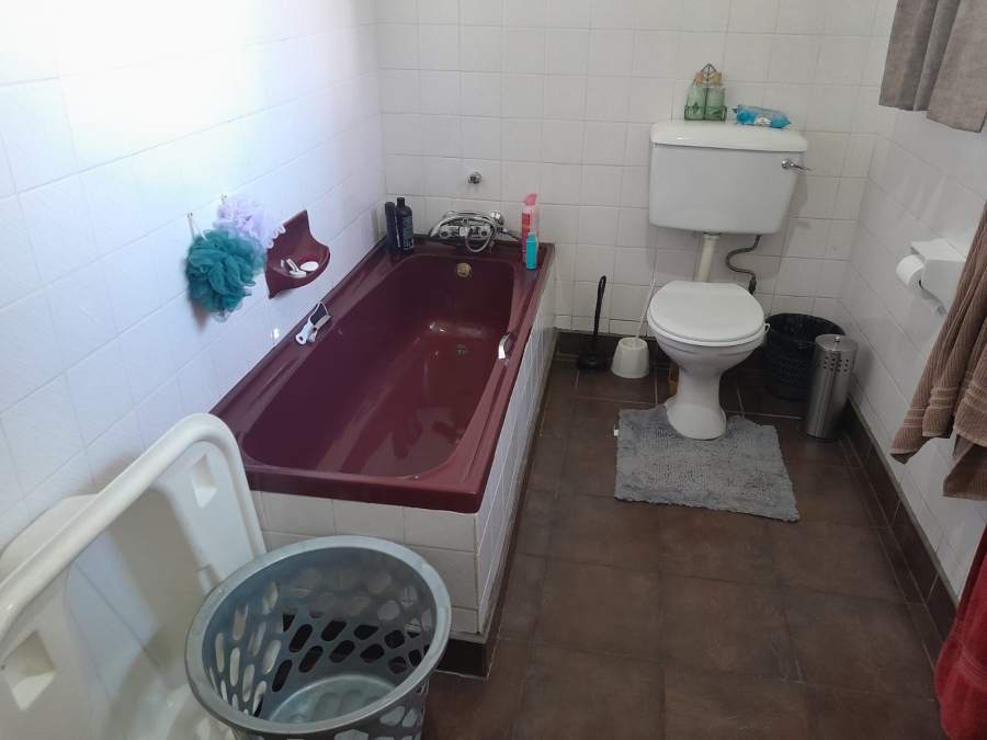 7 Bedroom Property for Sale in Rustenburg Central North West